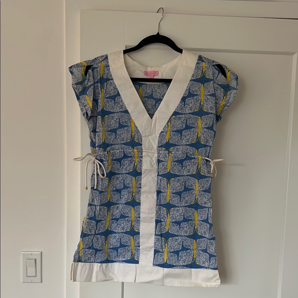 Lilly Pulitzer Blue and Yellow flutter Sleeve butterfly Coverup